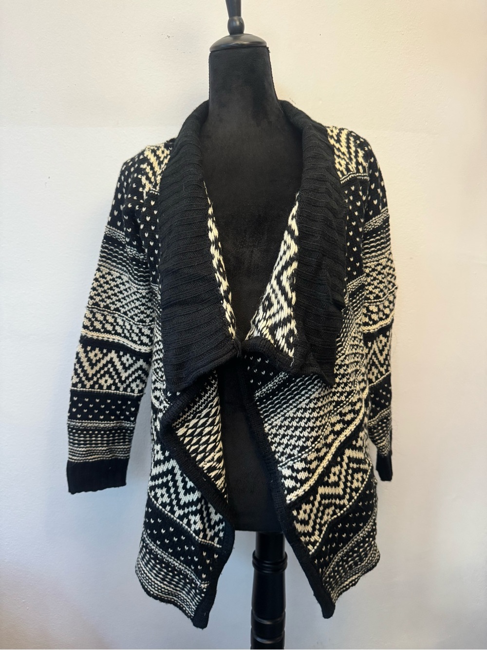 Black & Brown Knitted Cardigan - Picture 1 of 10